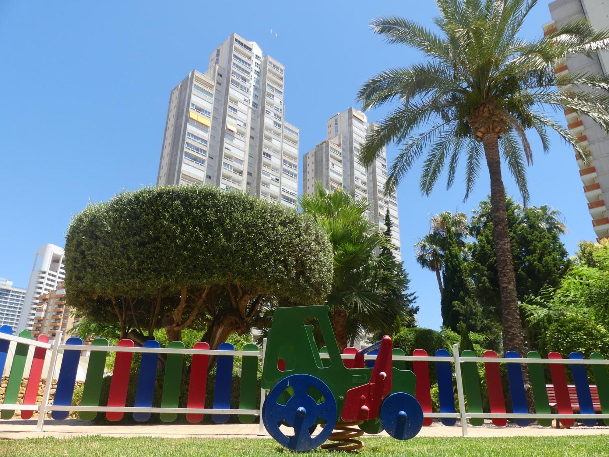 1 Bedroom With Airconditioning And Bath - Max 4 Guests Apartment